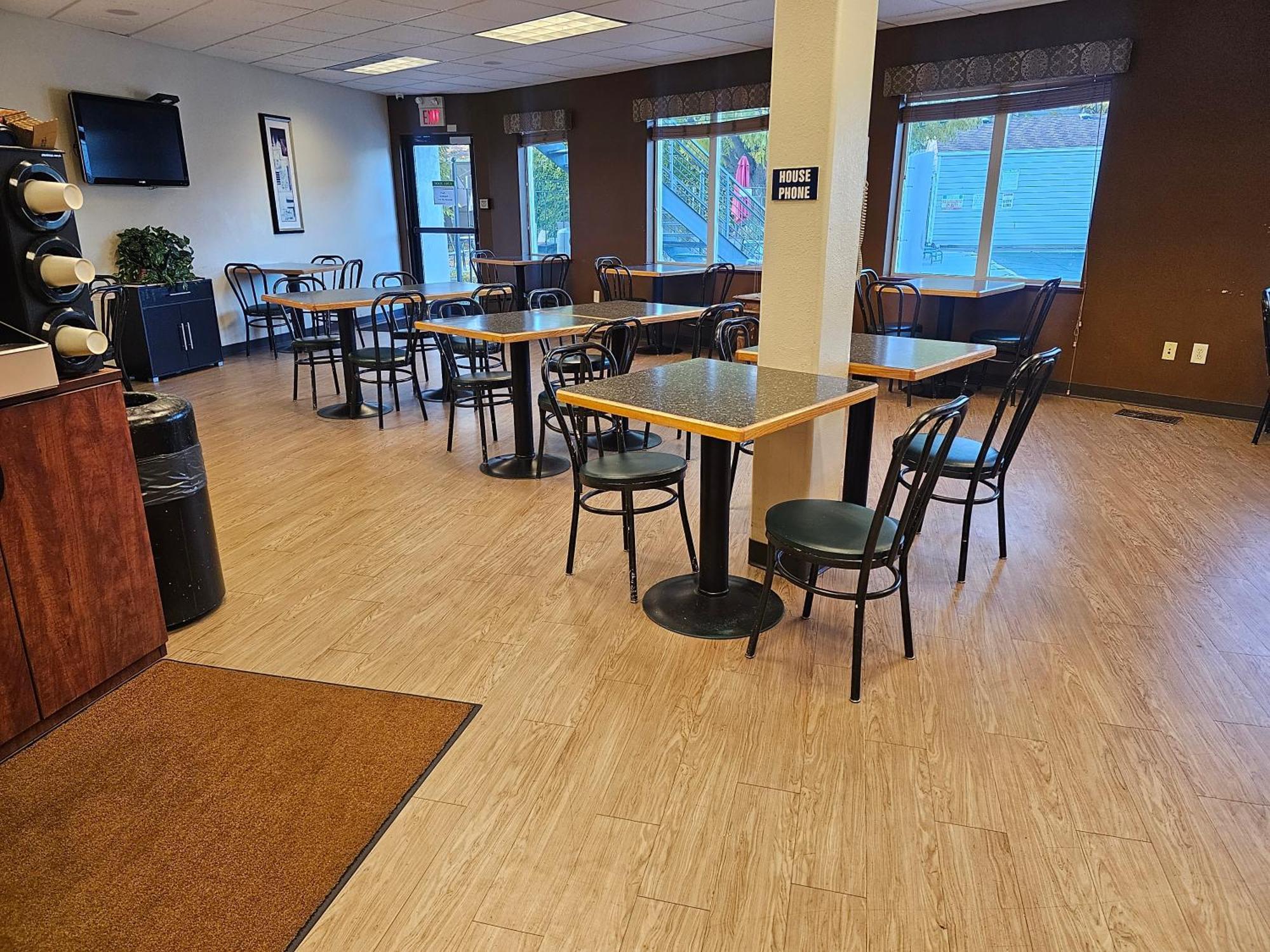 Broadway Inn Conference Center Миссула Экстерьер фото